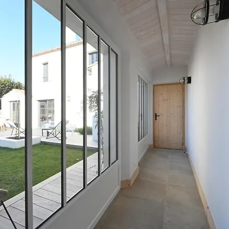 Maison Ars-en-re, 6 Pieces, 12 Personnes - Fr-1-258-133 *