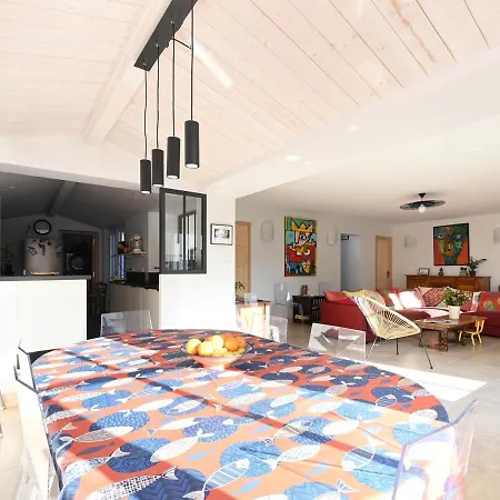 Maison Ars-en-re, 6 Pieces, 12 Personnes - Fr-1-258-133 Holiday home Ars-en-Re