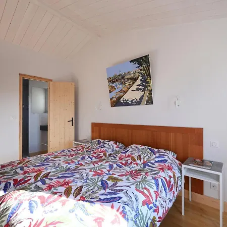 Maison Ars-en-re, 6 Pieces, 12 Personnes - Fr-1-258-133 Holiday home