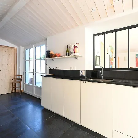 Maison Ars-en-re, 6 Pieces, 12 Personnes - Fr-1-258-133 * Ars-en-Re