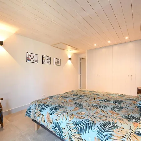 Maison Ars-en-re, 6 Pieces, 12 Personnes - Fr-1-258-133 Holiday home *